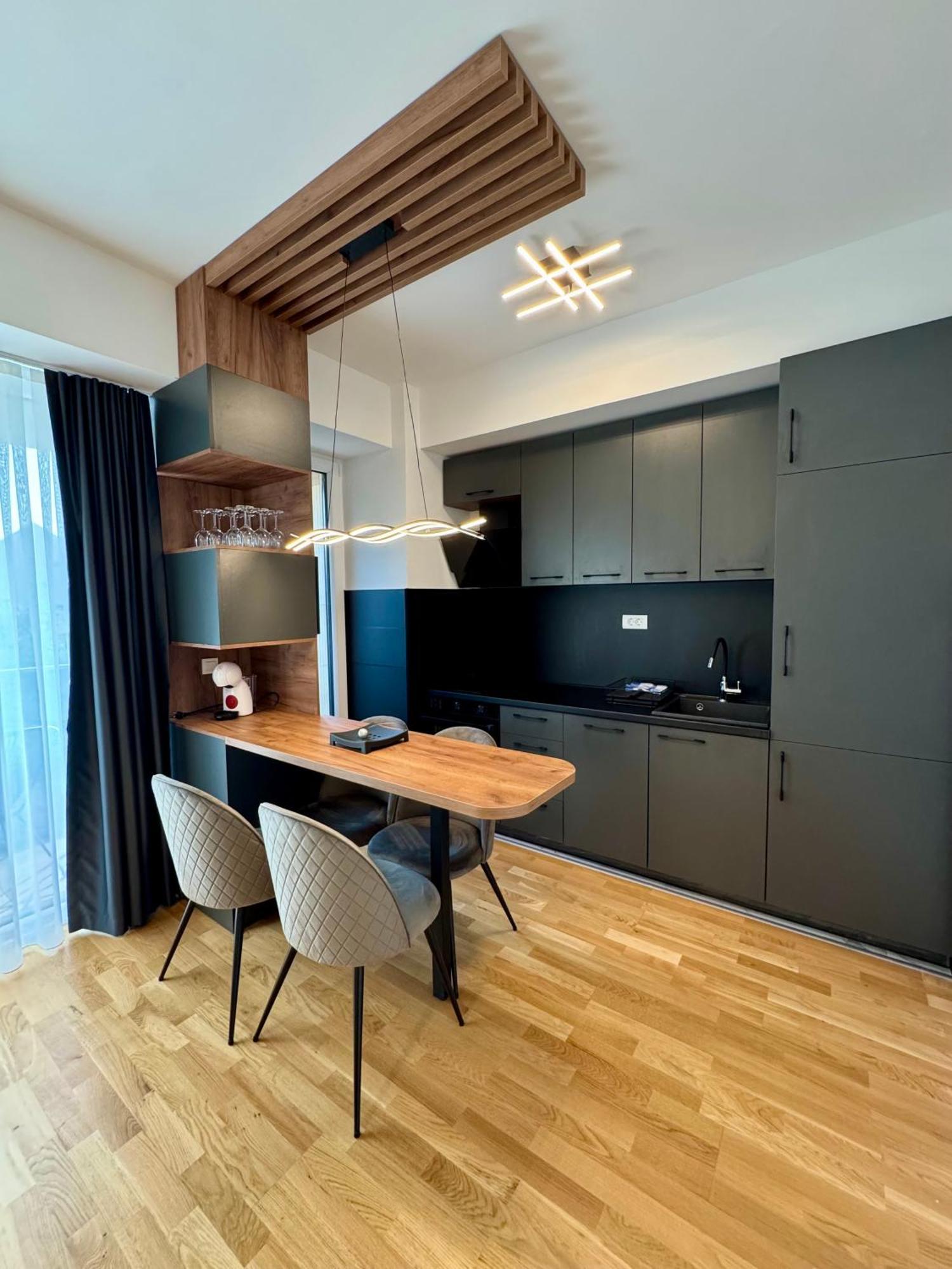Riverside Downtown Apartments Skopje Bagian luar foto