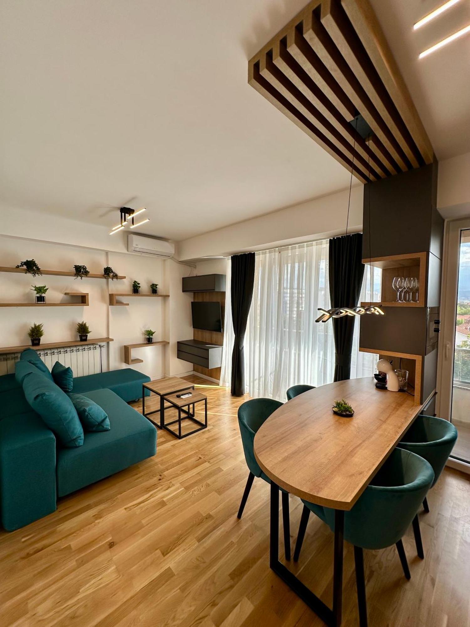 Riverside Downtown Apartments Skopje Bagian luar foto